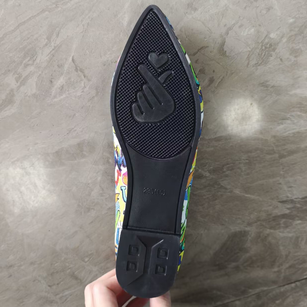 Damskie płaskie buty wsuwane na lato