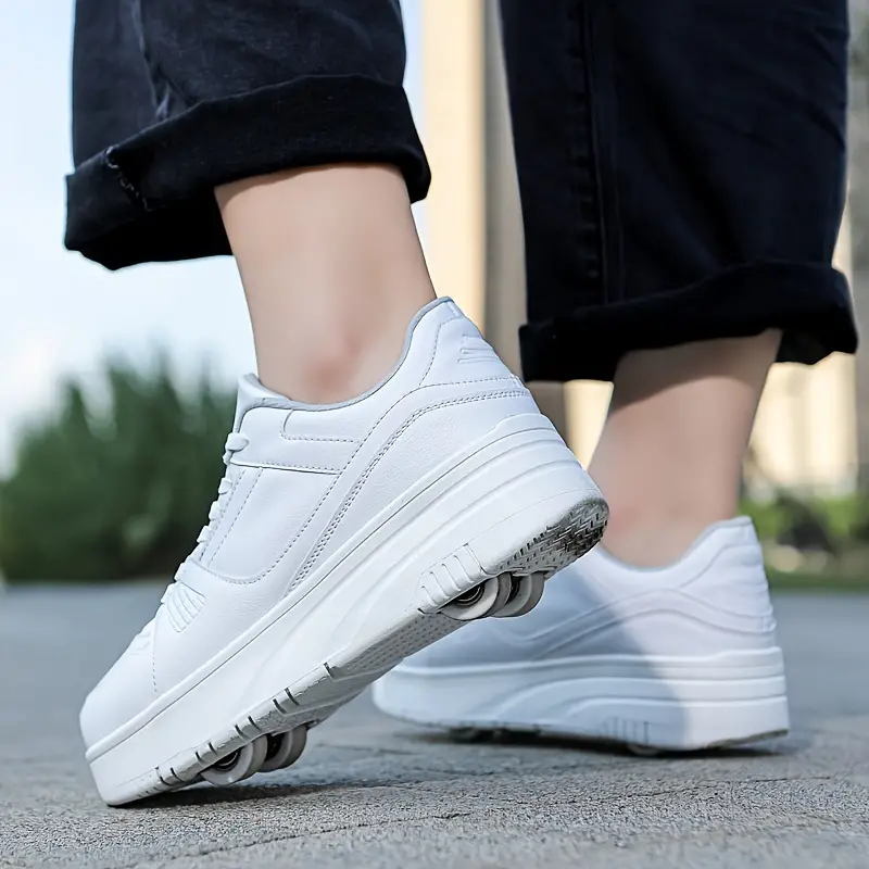 Dziecięce buty sportowe na kółkach