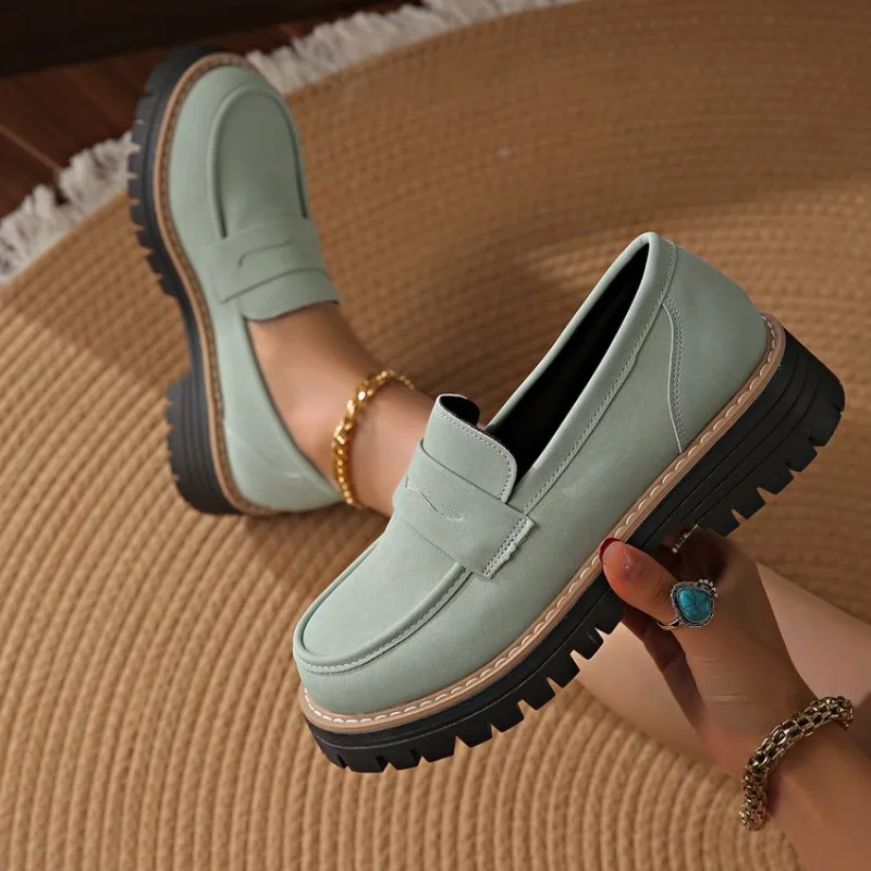 Damskie ortopedyczne buty wsuwane, wygodne i modne