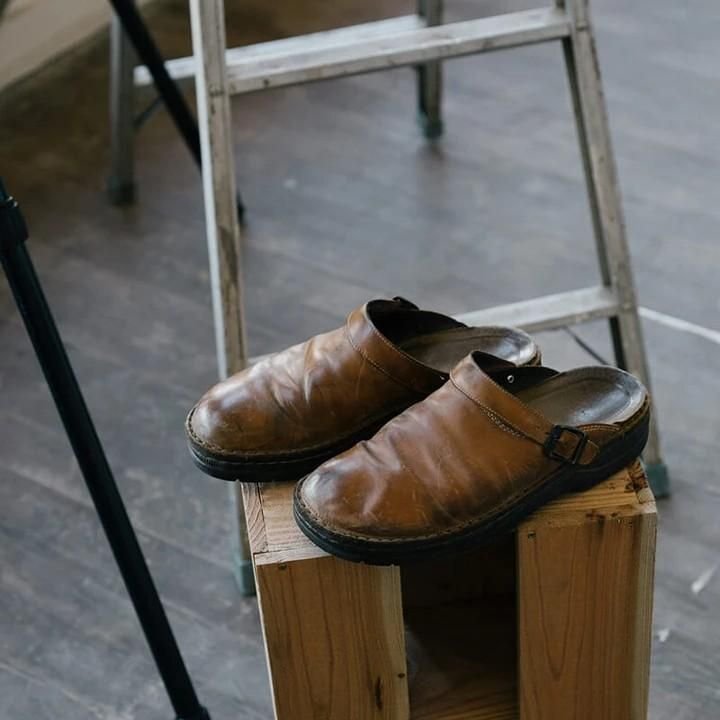 Męskie skórzane chodaki z ergonomicznym podłożem