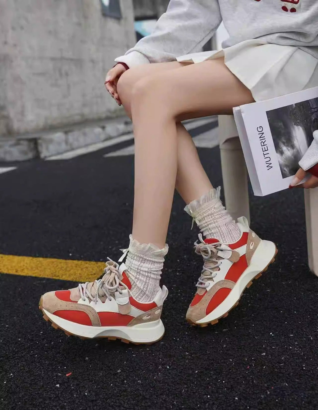 Damskie modne sneakersy w stylu colorblock
