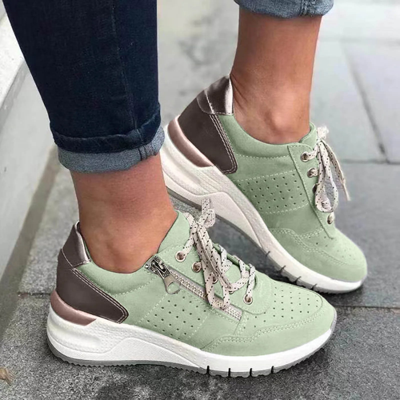 Damskie sneakersy na grubej podeszwie na sznurówki
