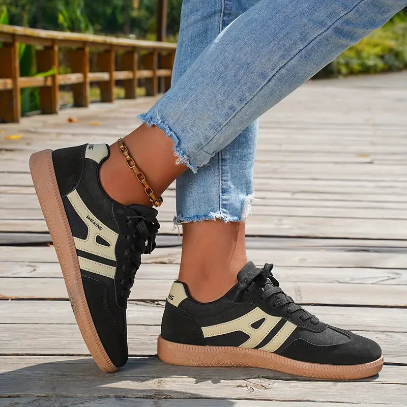Damskie sneakersy w stylu retro na sznurówki