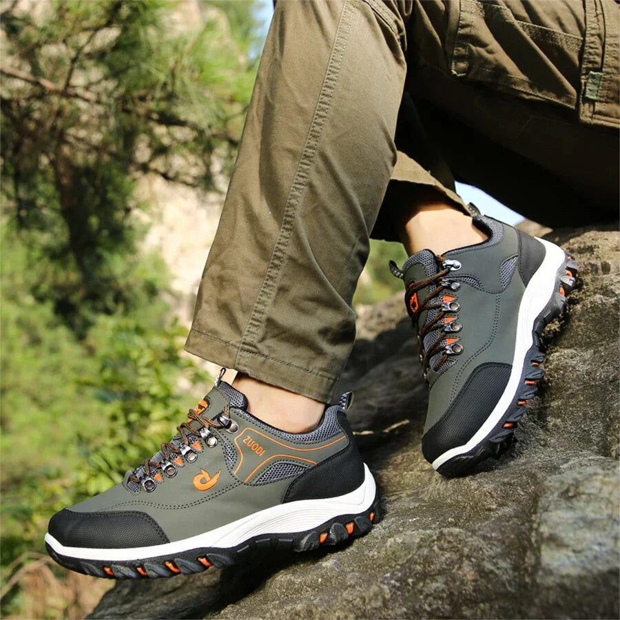 Męskie wodoodporne buty outdoor z dobrą przyczepnością