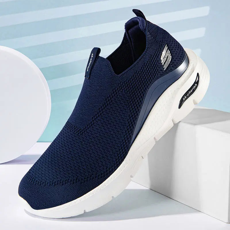 Męskie sneakersy wsuwane o minimalistycznym designie